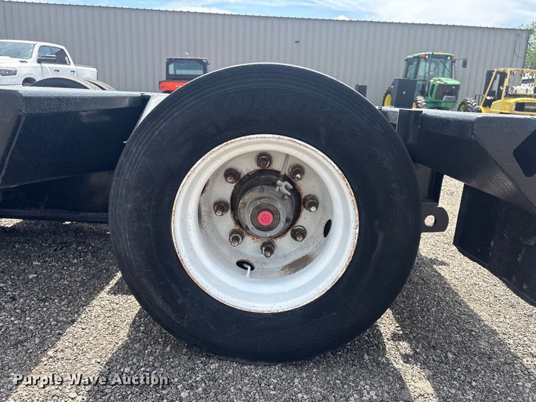 image for item EG9059 Tag axle