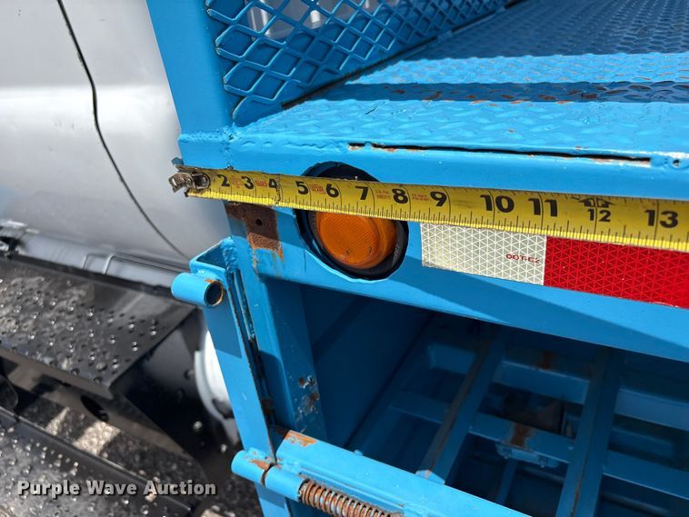 image for item EG9079 2018 Ford F-750 flatbed truck