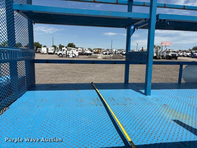image for item EG9079 2018 Ford F-750 flatbed truck