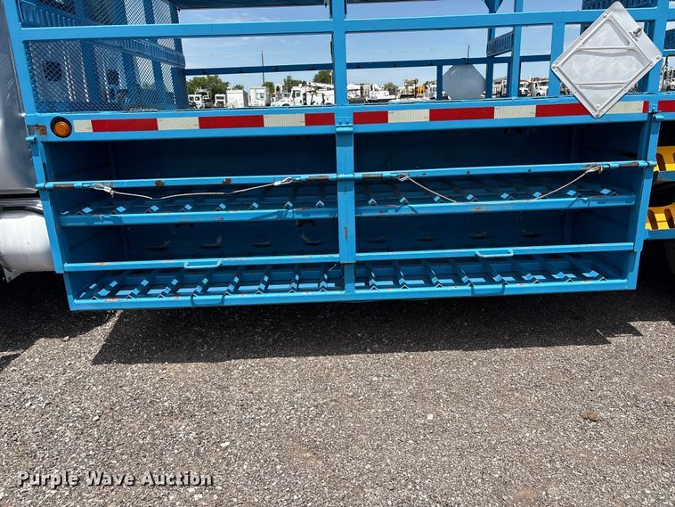 image for item EG9079 2018 Ford F-750 flatbed truck