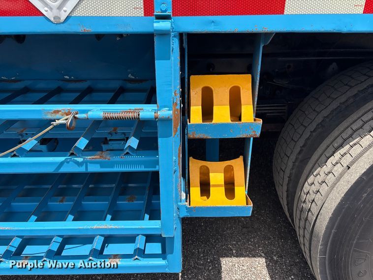 image for item EG9079 2018 Ford F-750 flatbed truck