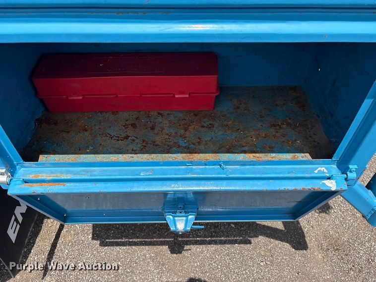 image for item EG9079 2018 Ford F-750 flatbed truck