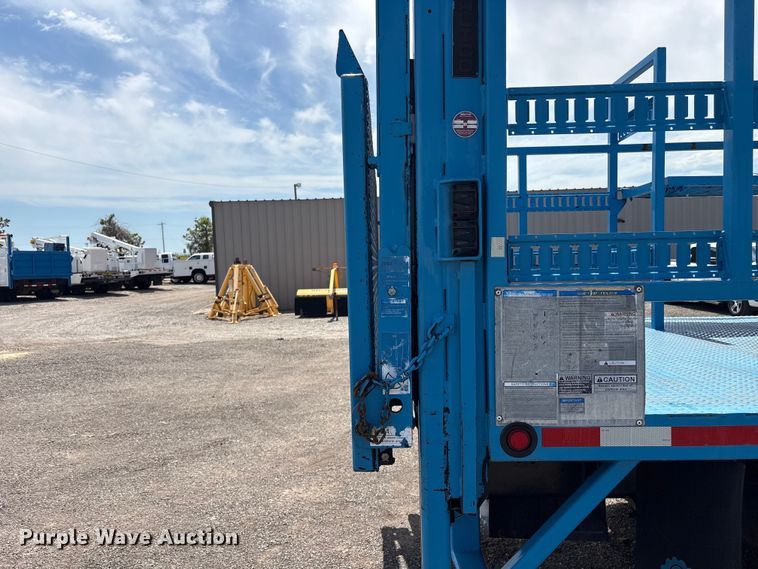 image for item EG9079 2018 Ford F-750 flatbed truck