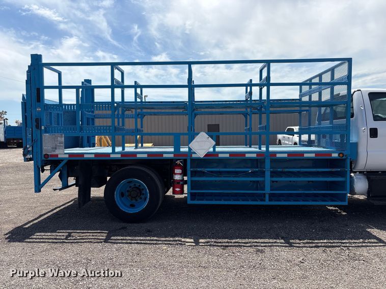 image for item EG9079 2018 Ford F-750 flatbed truck