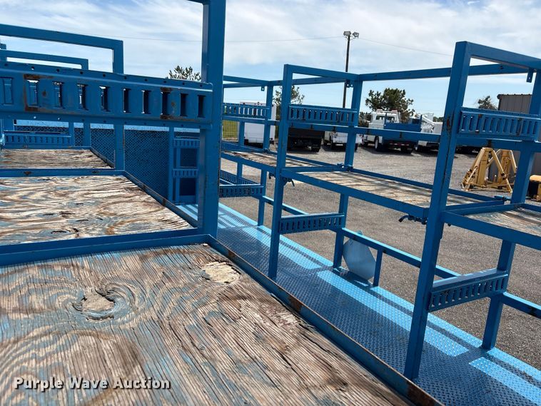 image for item EG9079 2018 Ford F-750 flatbed truck
