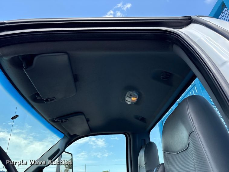 image for item EG9079 2018 Ford F-750 flatbed truck