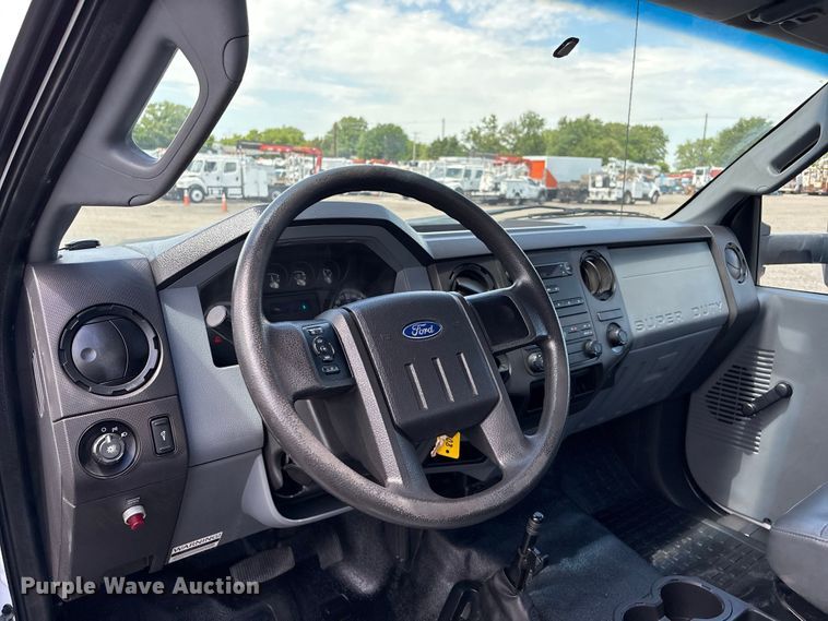 image for item EG9079 2018 Ford F-750 flatbed truck