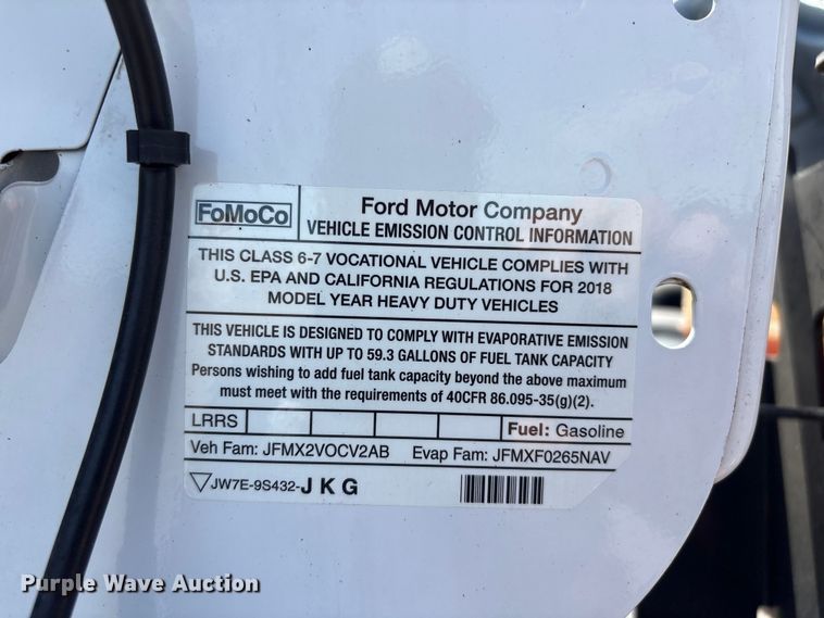 image for item EG9079 2018 Ford F-750 flatbed truck