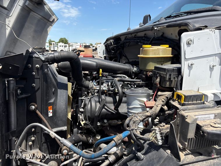 image for item EG9079 2018 Ford F-750 flatbed truck