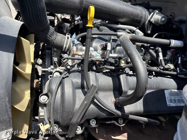 image for item EG9079 2018 Ford F-750 flatbed truck