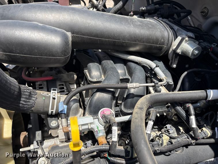 image for item EG9079 2018 Ford F-750 flatbed truck