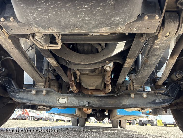 image for item EG9079 2018 Ford F-750 flatbed truck
