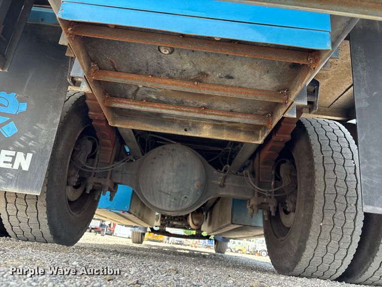 image for item EG9079 2018 Ford F-750 flatbed truck