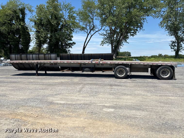 image for item EM0101 1999 Benson AF489650 flatbed trailer