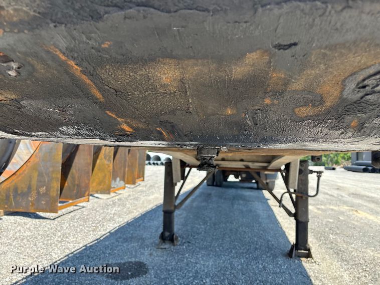 image for item EM0101 1999 Benson AF489650 flatbed trailer