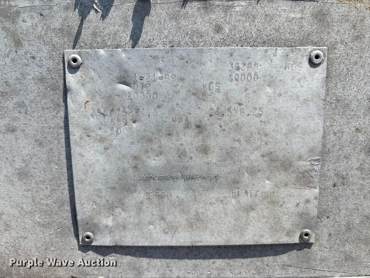 image for item EM0101 1999 Benson AF489650 flatbed trailer