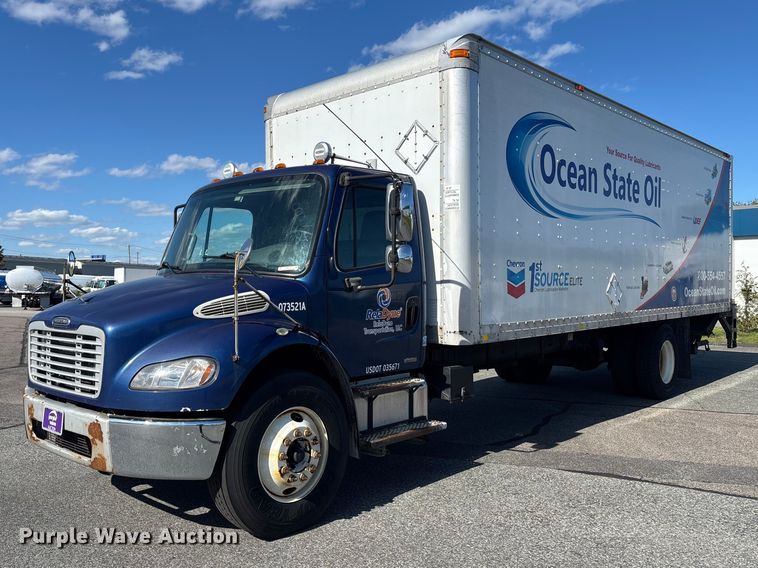 image for item EM0102 2007 Freightliner Business class M2 box truck