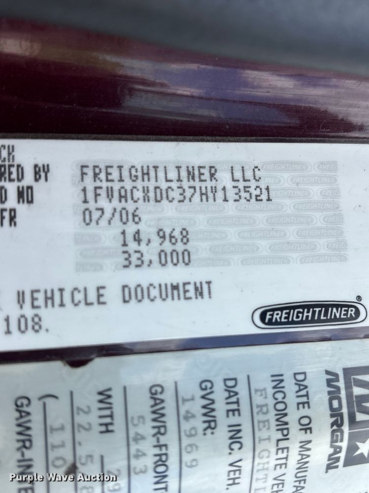 image for item EM0102 2007 Freightliner Business class M2 box truck