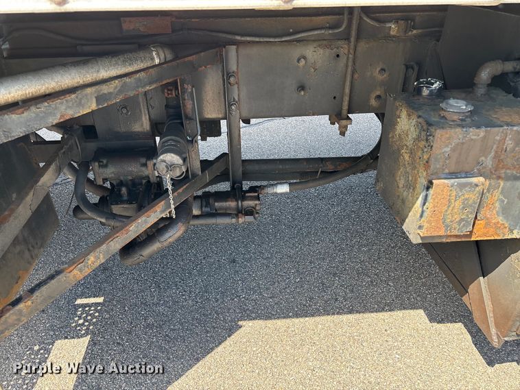 image for item EM0106 2009 Freightliner Business Class M2 box truck