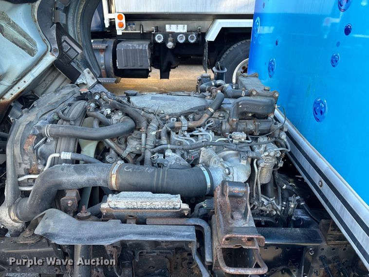 image for item EM0108 2014 Isuzu Npr/npr-hd box truck