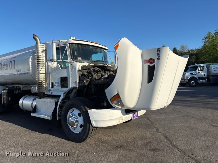 image for item EM0109 2009 Kenworth T370 fuel truck