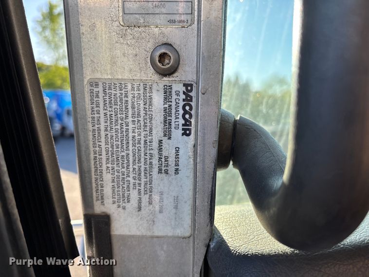 image for item EM0109 2009 Kenworth T370 fuel truck