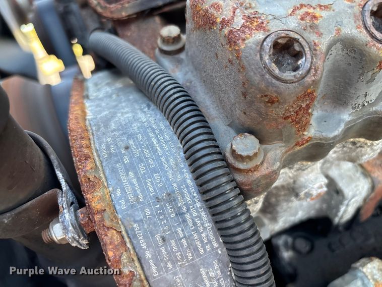 image for item EM0109 2009 Kenworth T370 fuel truck