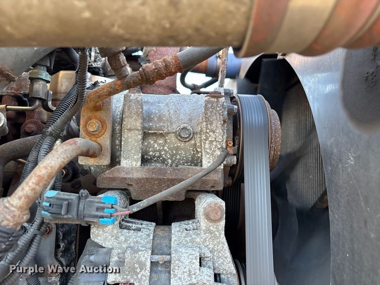 image for item EM0109 2009 Kenworth T370 fuel truck