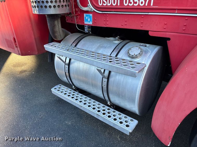 image for item EM0110 2004 Kenworth T300 fuel truck