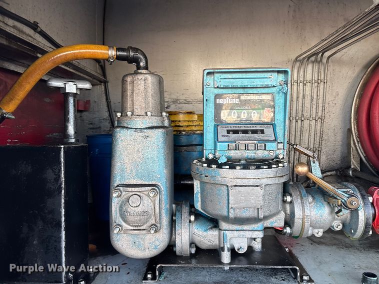 image for item EM0110 2004 Kenworth T300 fuel truck