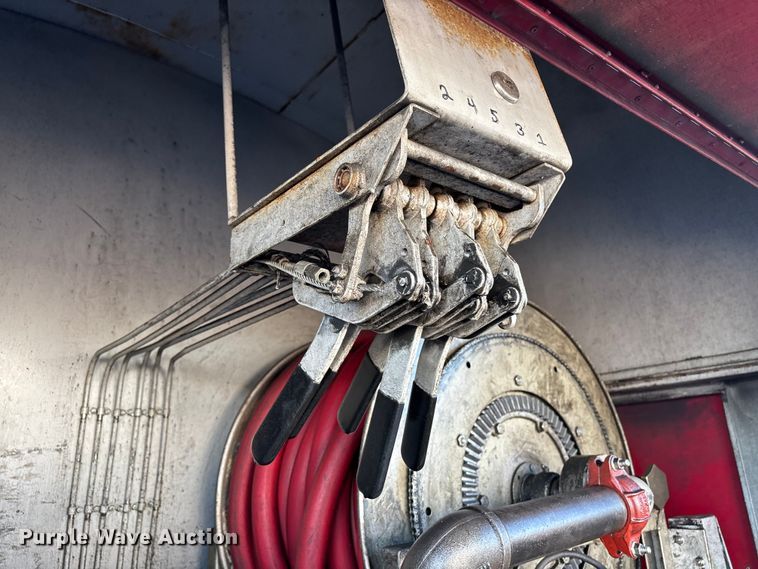 image for item EM0110 2004 Kenworth T300 fuel truck