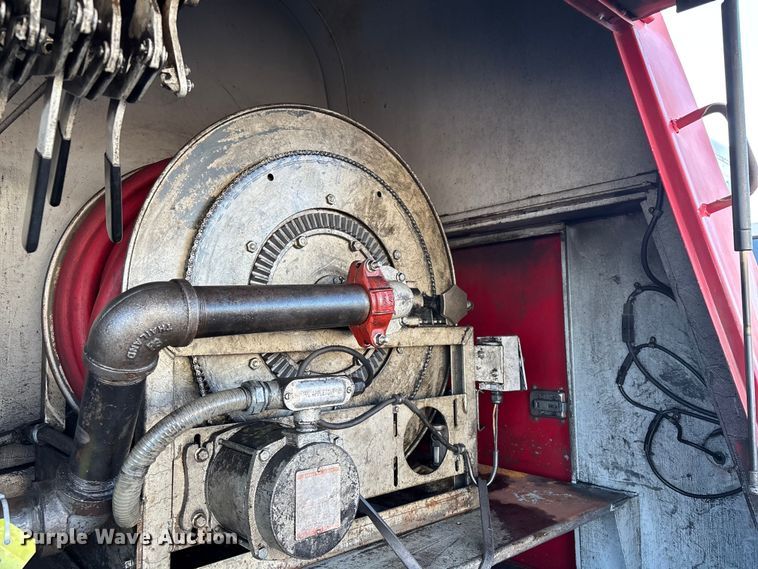 image for item EM0110 2004 Kenworth T300 fuel truck