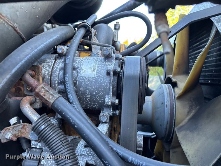 image for item EM0110 2004 Kenworth T300 fuel truck