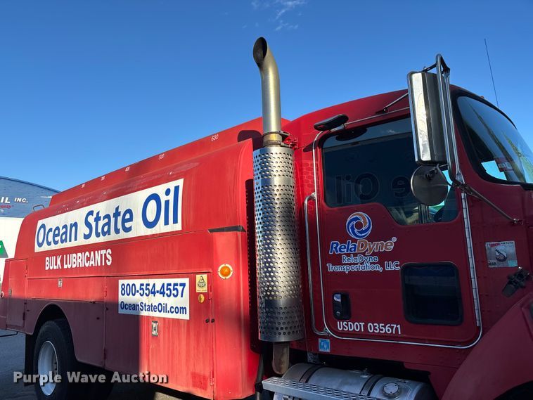 image for item EM0110 2004 Kenworth T300 fuel truck