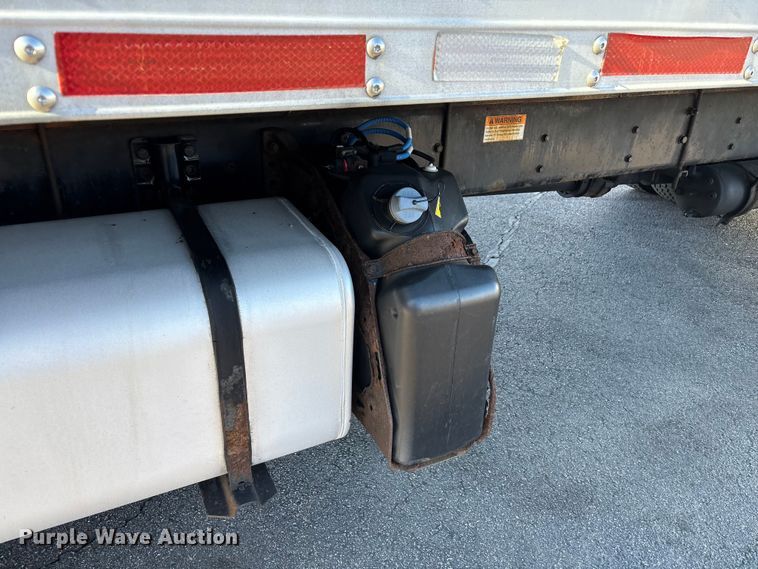 image for item EM0111 2015 Freightliner Business Class M2 box truck