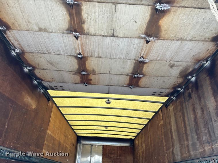 image for item EM0113 2007 Peterbilt 357 box truck