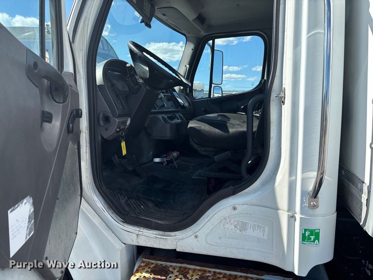 image for item EM0114 2012 Freightliner Business Class M2 box truck
