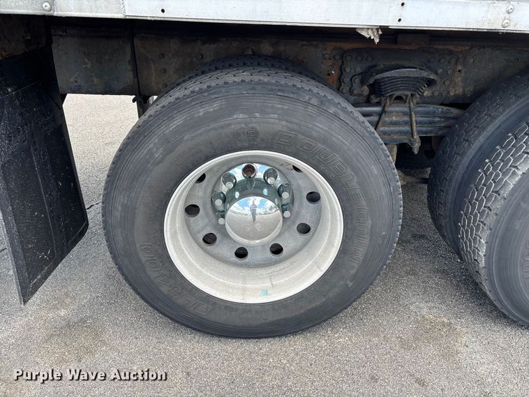 image for item EM0115 2007 Western Star 4900 box truck