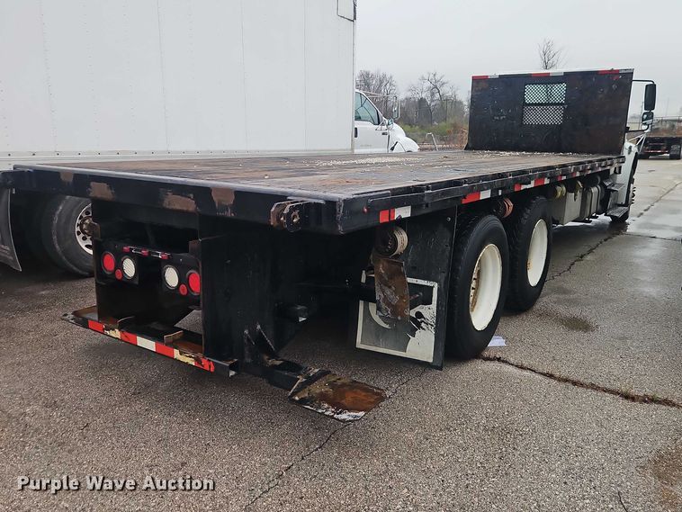 image for item EO7190 2016 Freightliner Business Class M2 flatbed truck