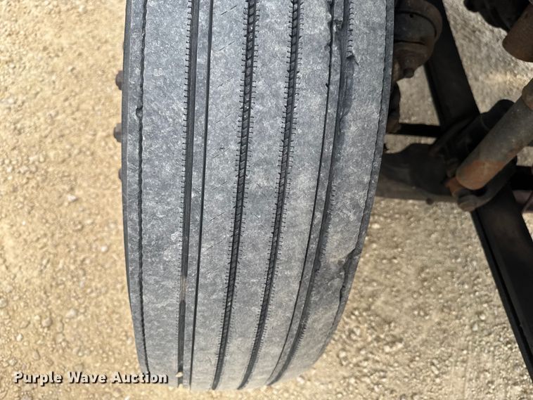 image for item ER0488 2007 Volvo Truck VNM semi truck