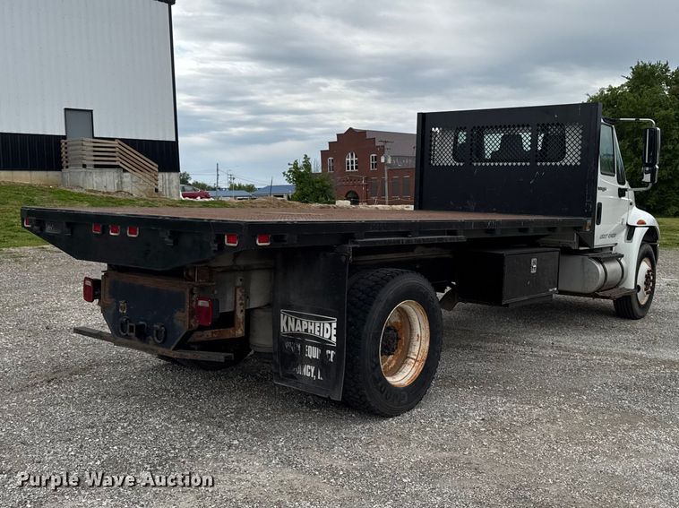 image for item ER0491 2011 International 4300 flatbed truck