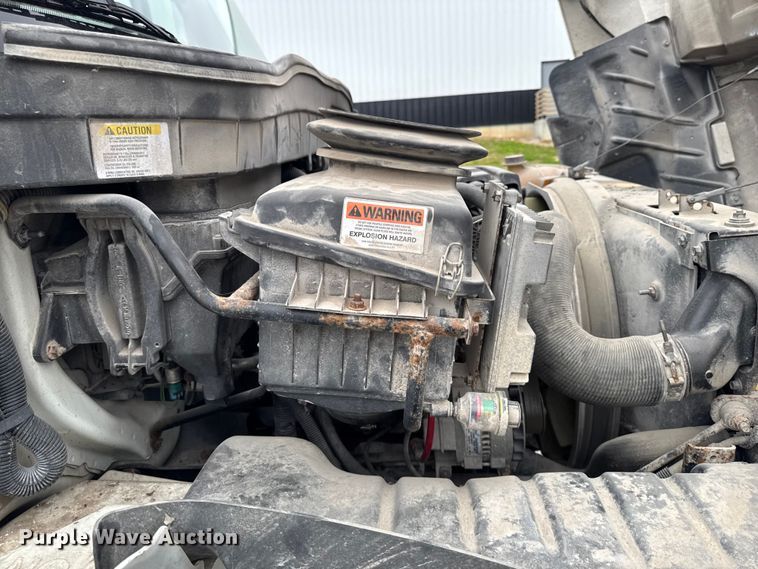 image for item ER0491 2011 International 4300 flatbed truck