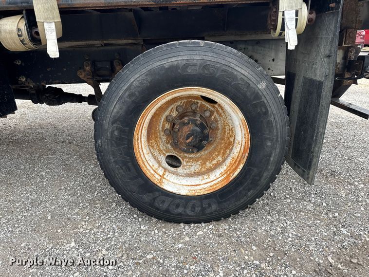 image for item ER0491 2011 International 4300 flatbed truck