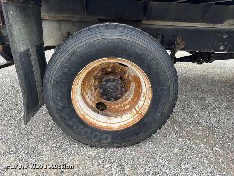 image for item ER0491 2011 International 4300 flatbed truck