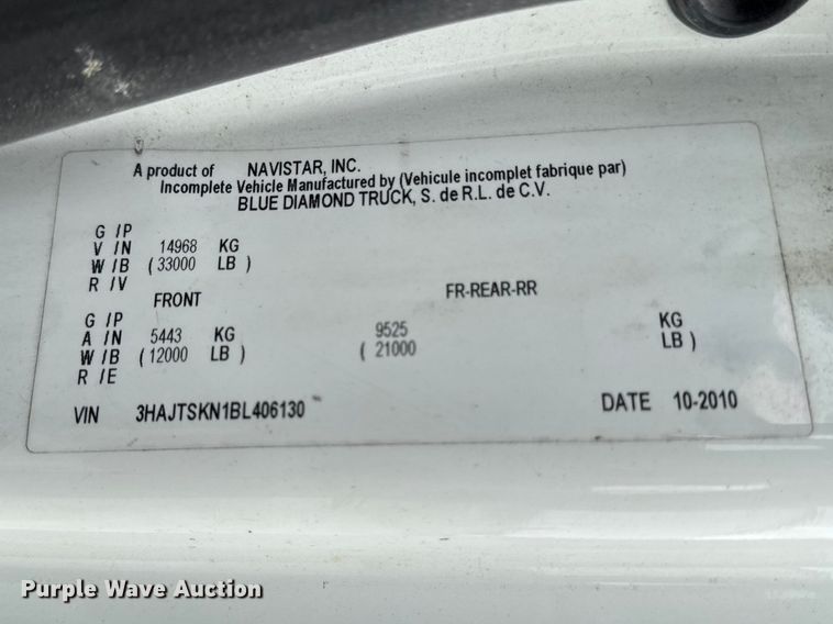 image for item ER0491 2011 International 4300 flatbed truck
