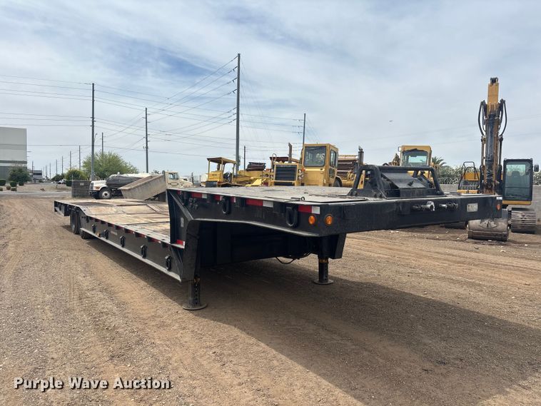 image for item ER7540 1998 Trail King Industries TK70HT-462 drop deck hydraulic tail equipment trailer