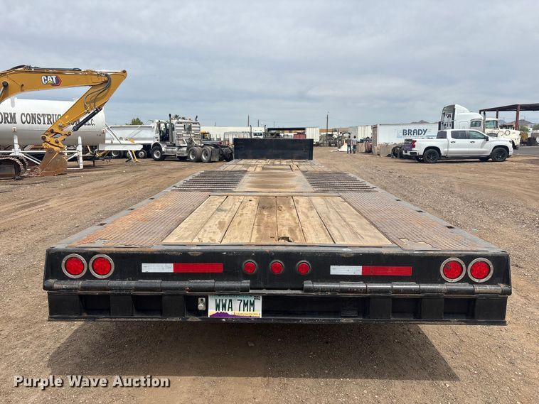image for item ER7540 1998 Trail King Industries TK70HT-462 drop deck hydraulic tail equipment trailer