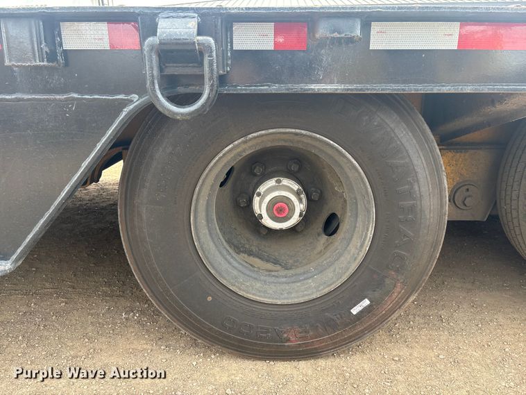image for item ER7540 1998 Trail King Industries TK70HT-462 drop deck hydraulic tail equipment trailer