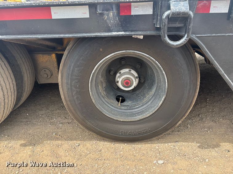 image for item ER7540 1998 Trail King Industries TK70HT-462 drop deck hydraulic tail equipment trailer
