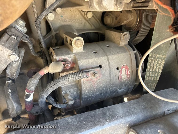 image for item ER7561 2015 Freightliner Cascadia fuel truck